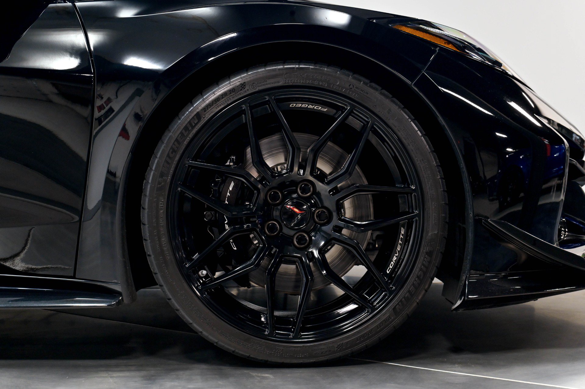 Used 2025 Chevrolet Corvette Z06 RWD image 27