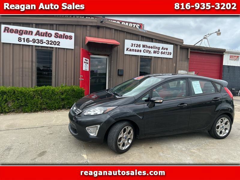 Used 2012 Ford Fiesta SES FWD image 1