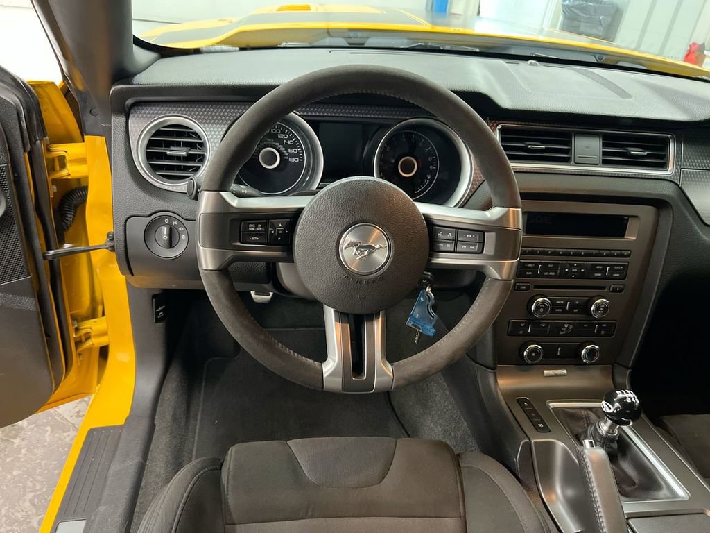 Used 2013 Ford Mustang Boss 302 w/ Boss 302 Accessory Pkg RWD image 11