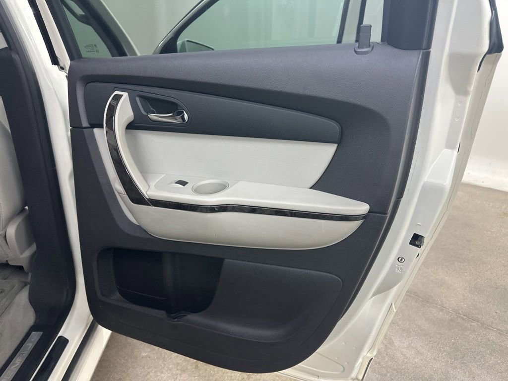 Used 2012 GMC Acadia Denali image 24