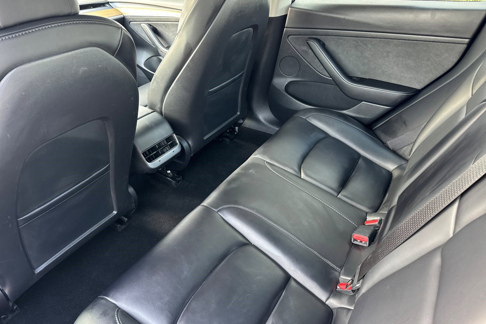 Used 2022 Tesla Model 3 Long Range image 25