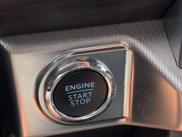 Used 2025 Ford F150 Lariat w/ Equipment Group 501A Mid AWD/4WD image 28