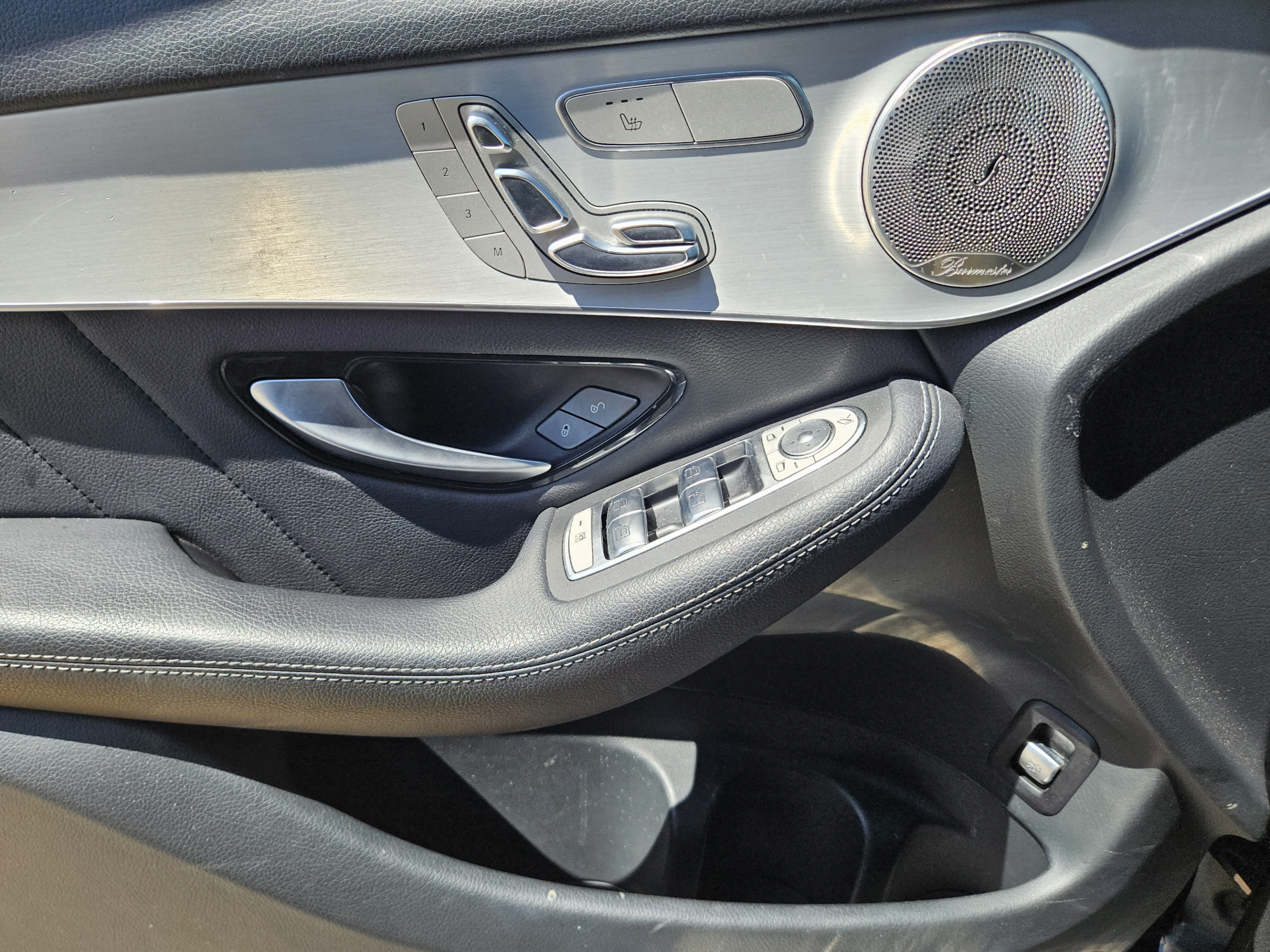 Used 2021 Mercedes-Benz GLC 300 image 14
