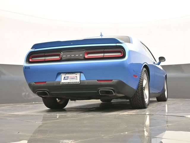 Used 2015 Dodge Challenger R/T Plus RWD image 44