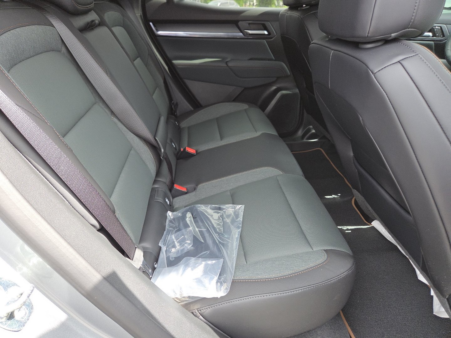 New 2026 GMC Terrain AT4 w/ Convenience Package III AWD/4WD image 24