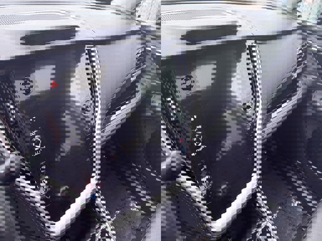 Used 2023 Subaru Outback Limited XT image 15