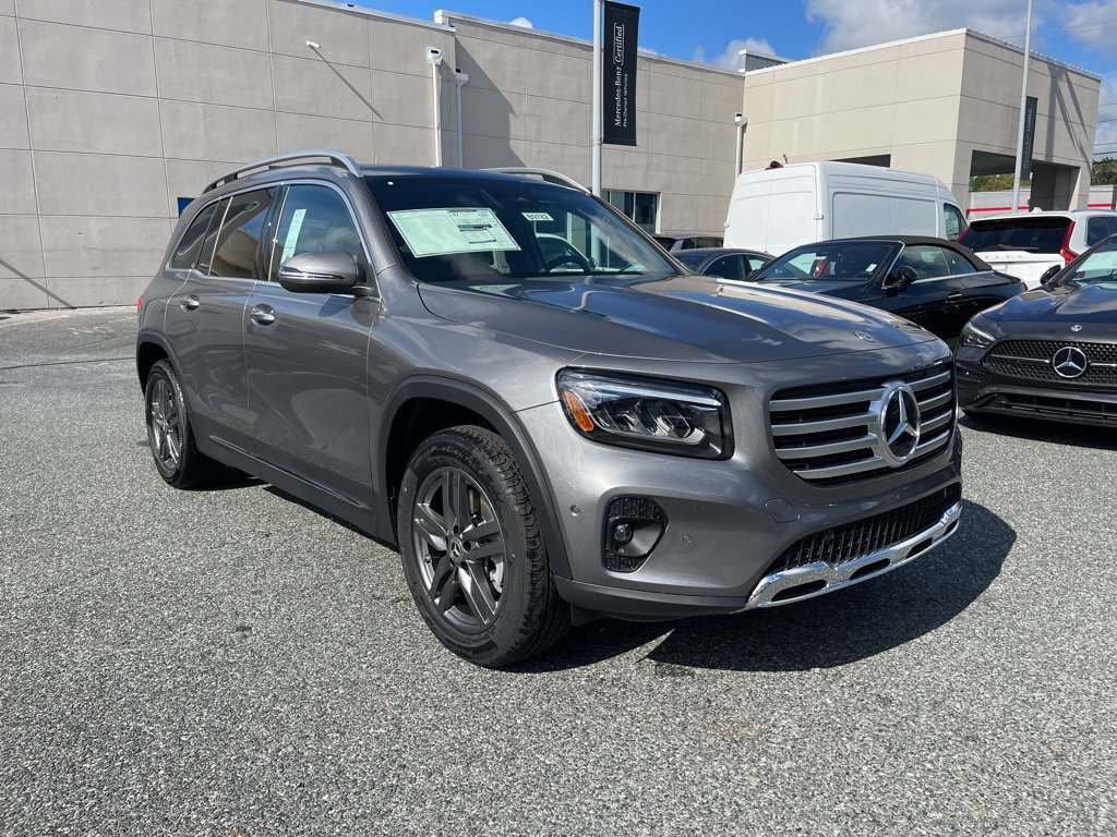 Used 2026 Mercedes-Benz GLB 250 4MATIC image 4