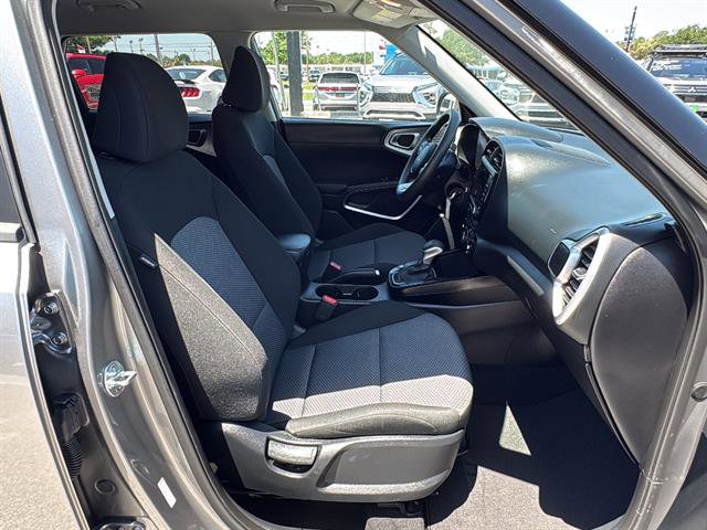 Used 2024 Kia Soul LX w/ Option Group 015 FWD image 15