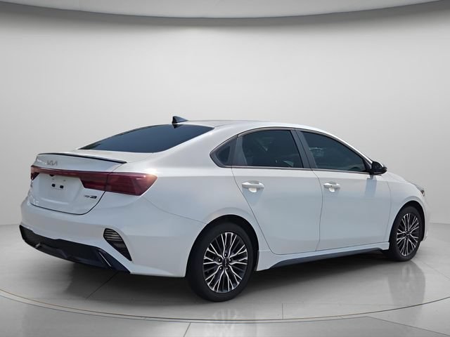 Used 2024 Kia Forte GT-Line w/ GT-Line Premium Package FWD image 7