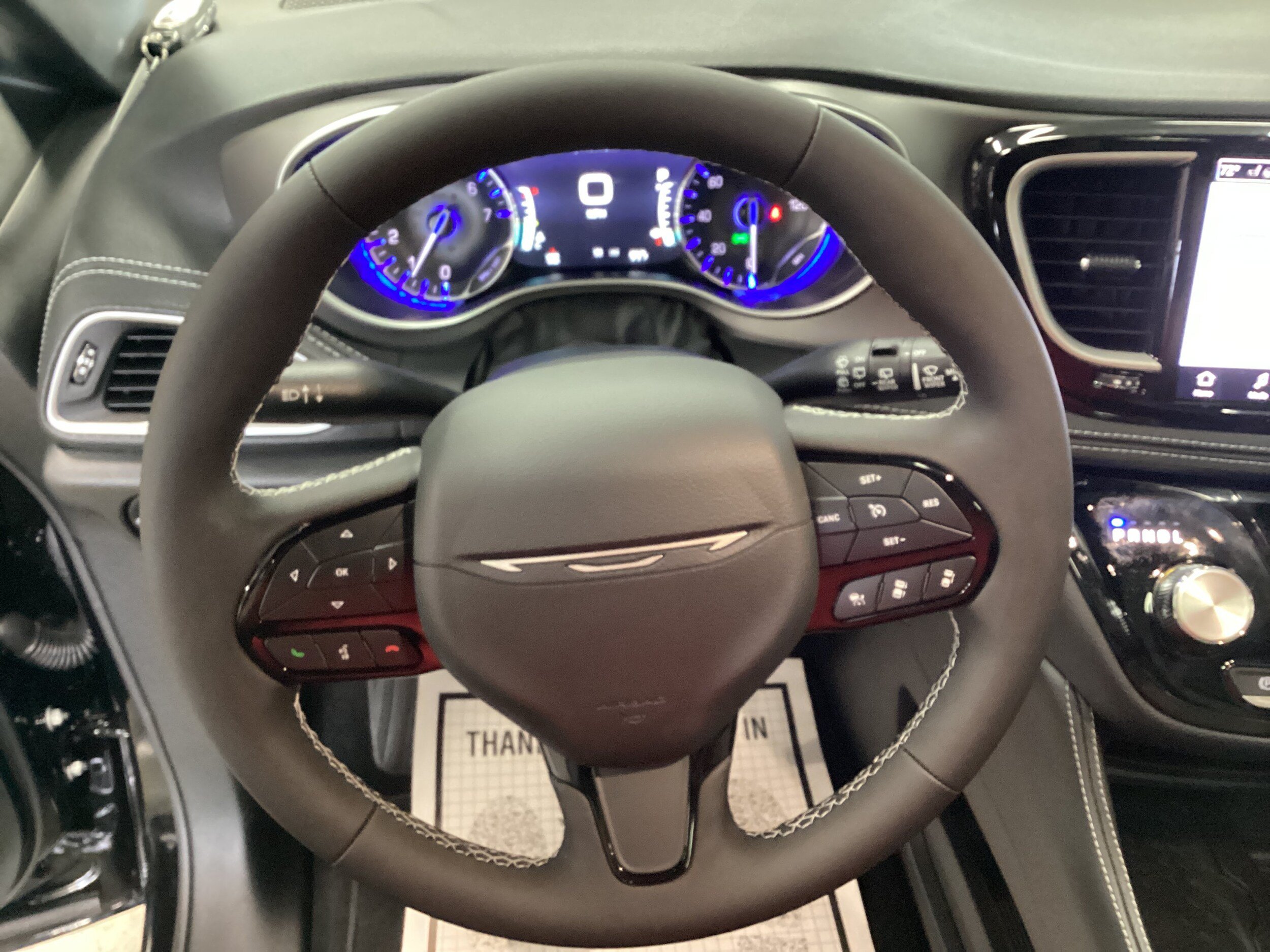 New 2027 Chrysler Pacifica Limited AWD/4WD image 22