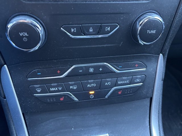 Used 2015 Ford Edge SEL w/ Equipment Group 201A image 34