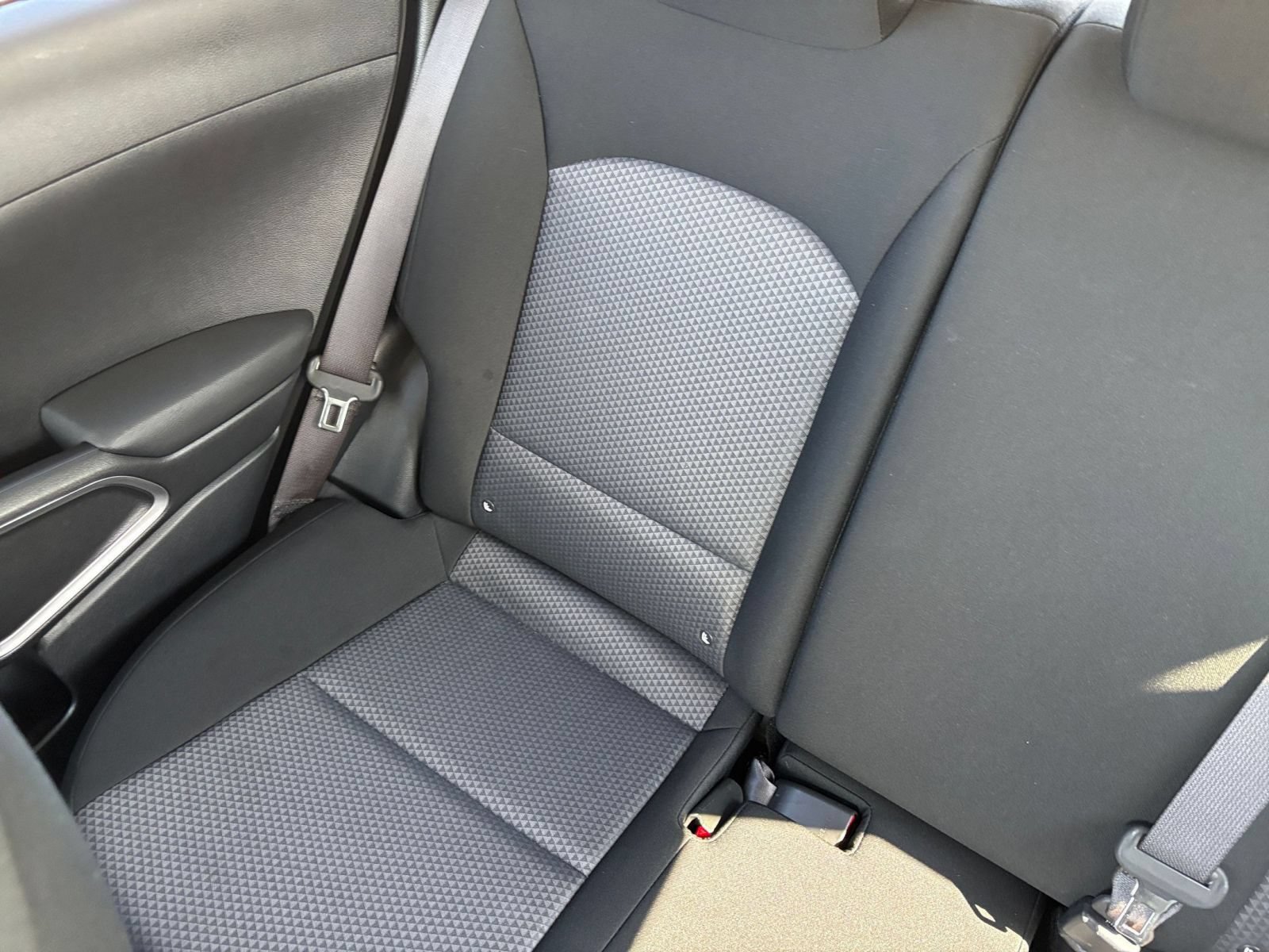 Used 2025 Kia Soul LX w/ LX Technology Package FWD image 36