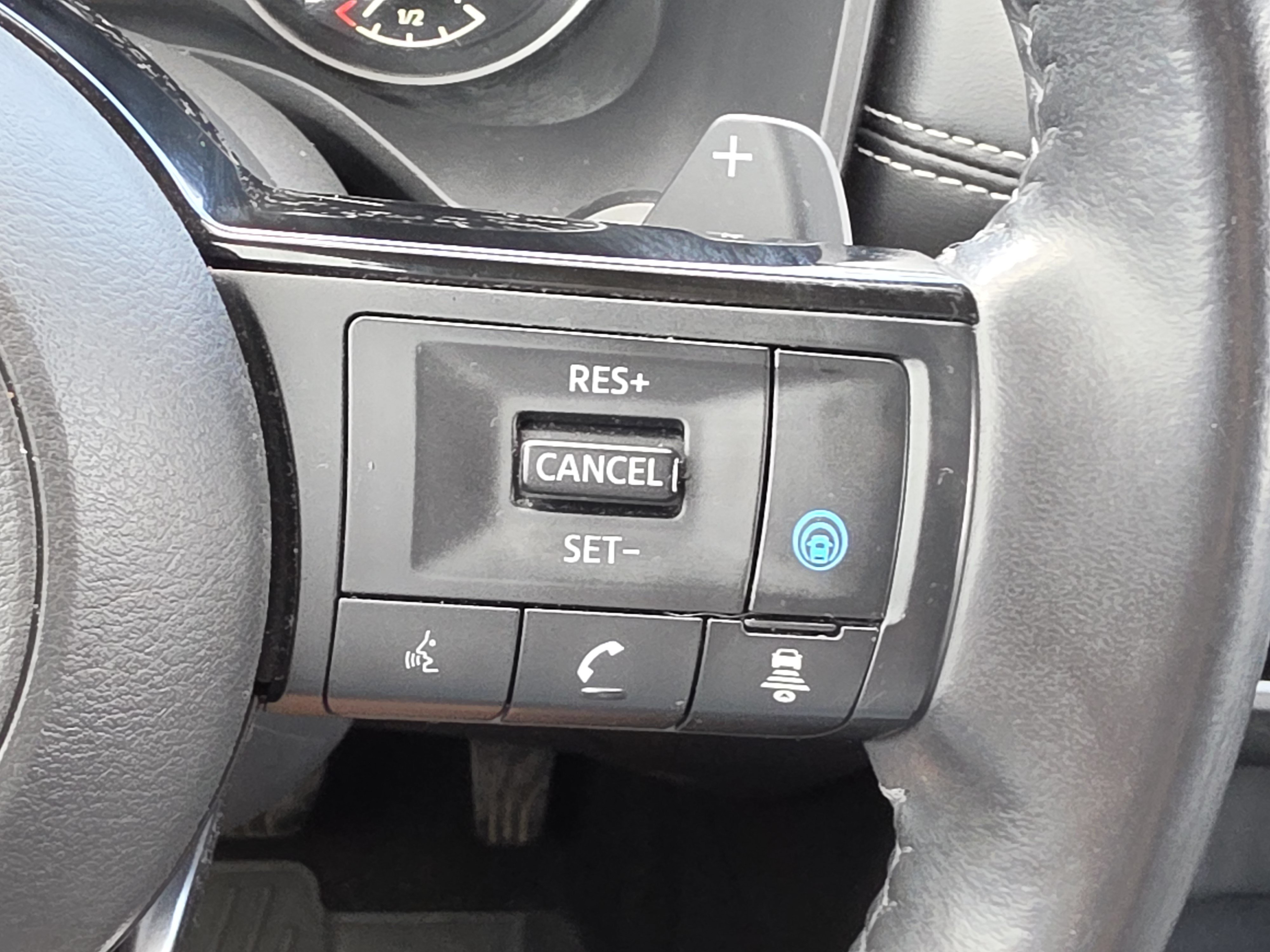Used 2021 Nissan Rogue SL FWD image 17