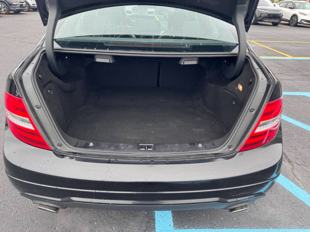 Used 2014 Mercedes-Benz C 300 4MATIC Sedan image 24