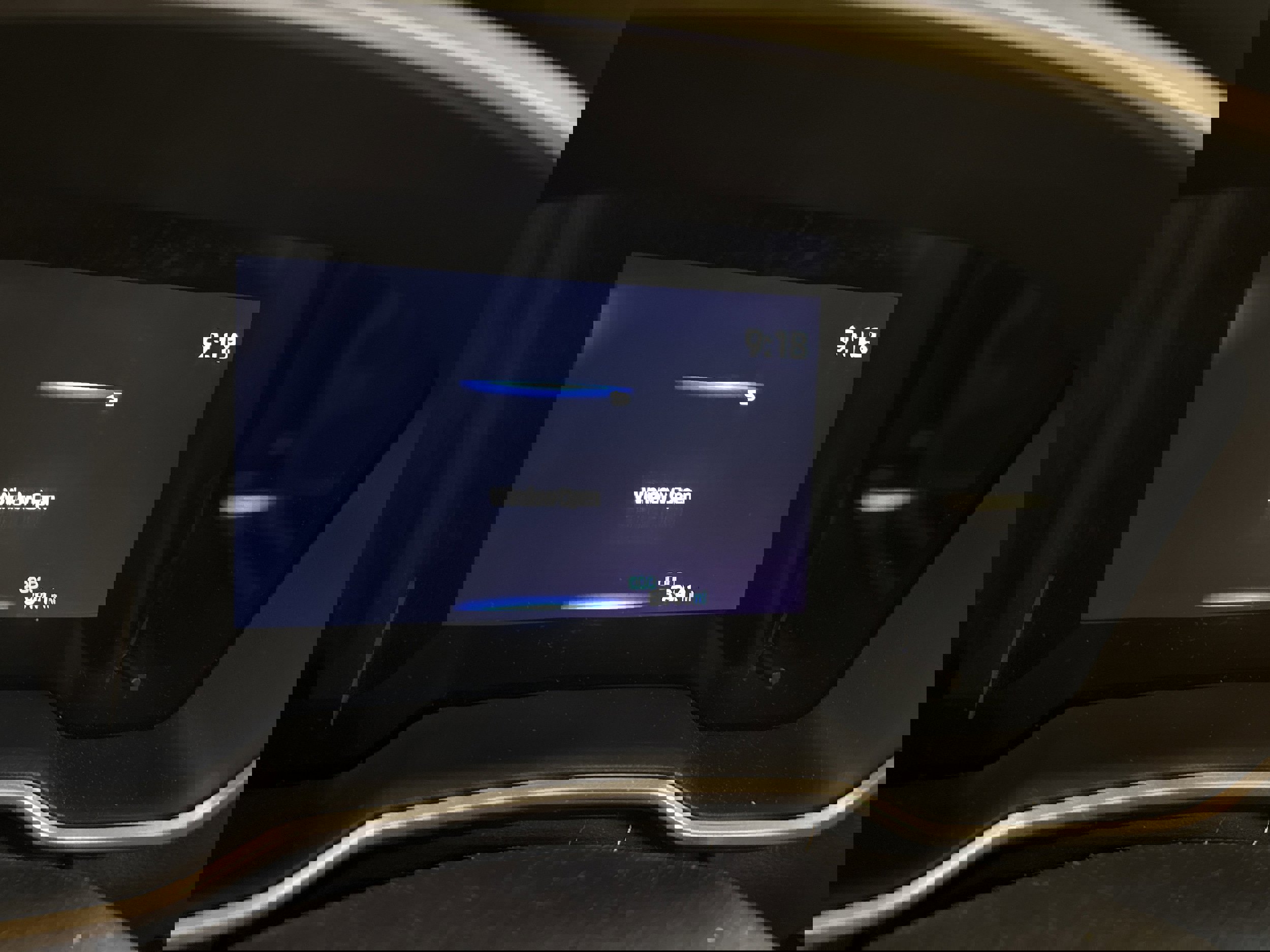 Used 2022 Toyota Corolla Cross XLE w/ Convenience Package image 5