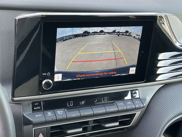 Used 2026 Toyota Camry SE FWD image 19