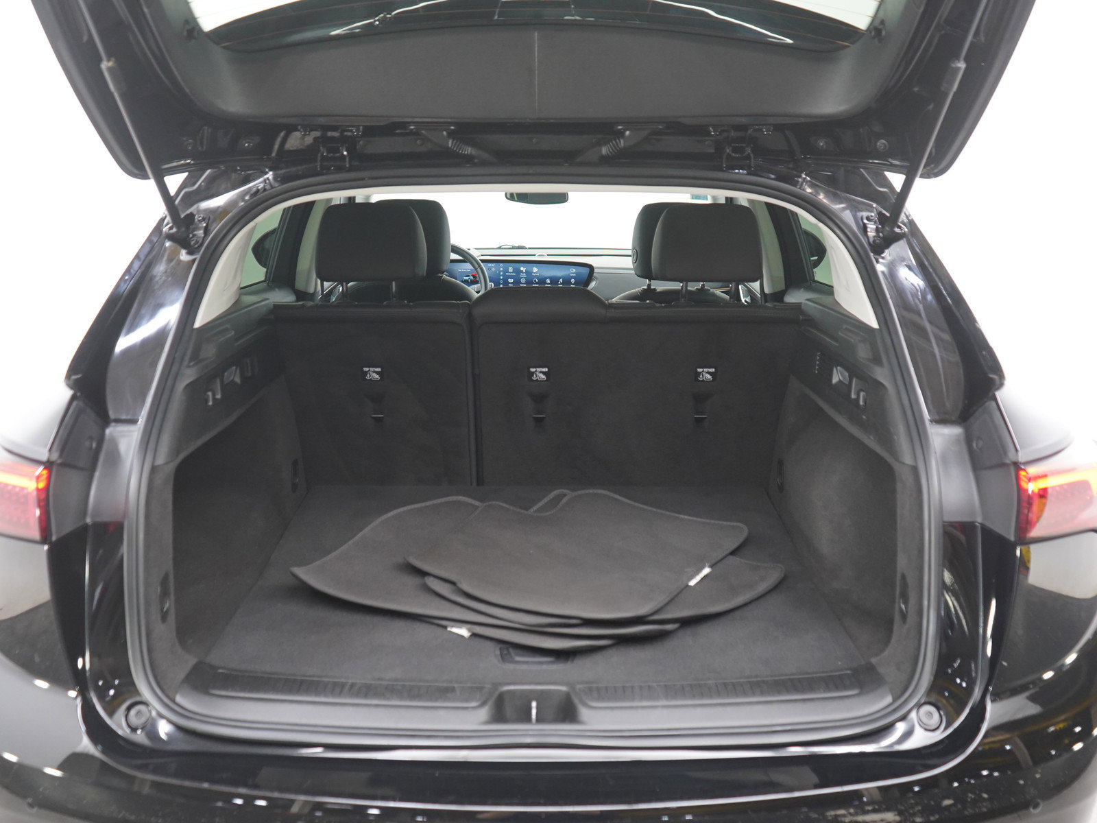 Used 2024 Buick Envision Preferred AWD/4WD image 16