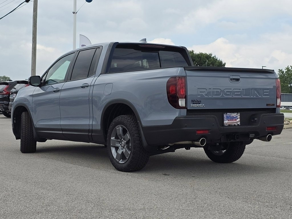 Used 2025 Honda Ridgeline TrailSport image 8