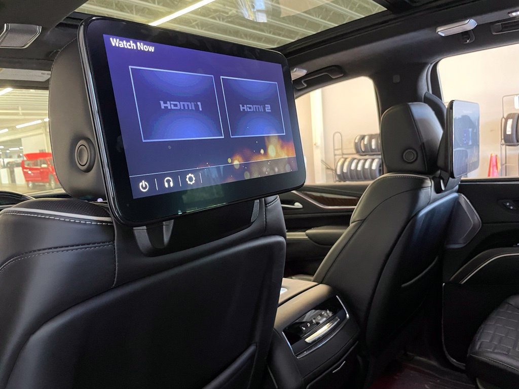 Used 2023 Cadillac Escalade Sport Platinum w/ LPO, ONYX Package AWD/4WD image 59
