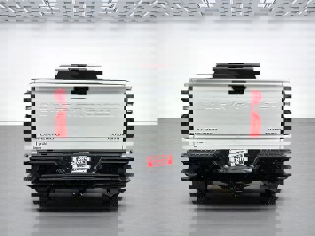 Used 2025 Chevrolet Silverado 2500 Custom w/ Custom Value Package AWD/4WD image 5