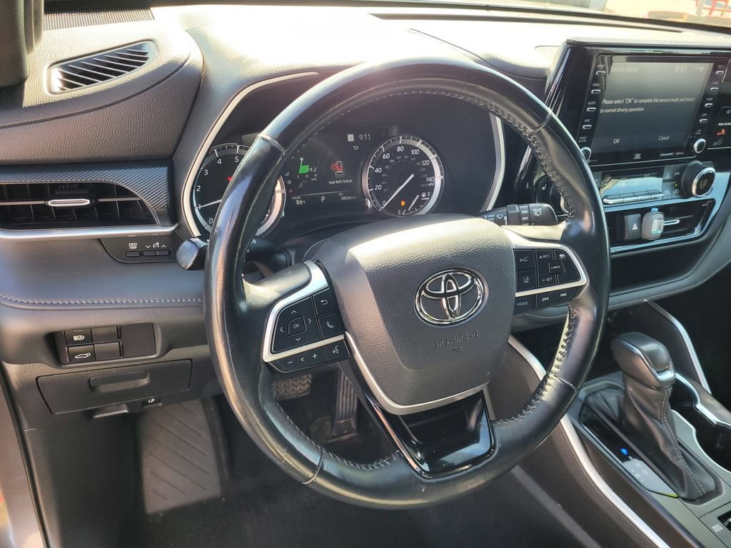 Used 2022 Toyota Highlander XSE AWD/4WD image 26