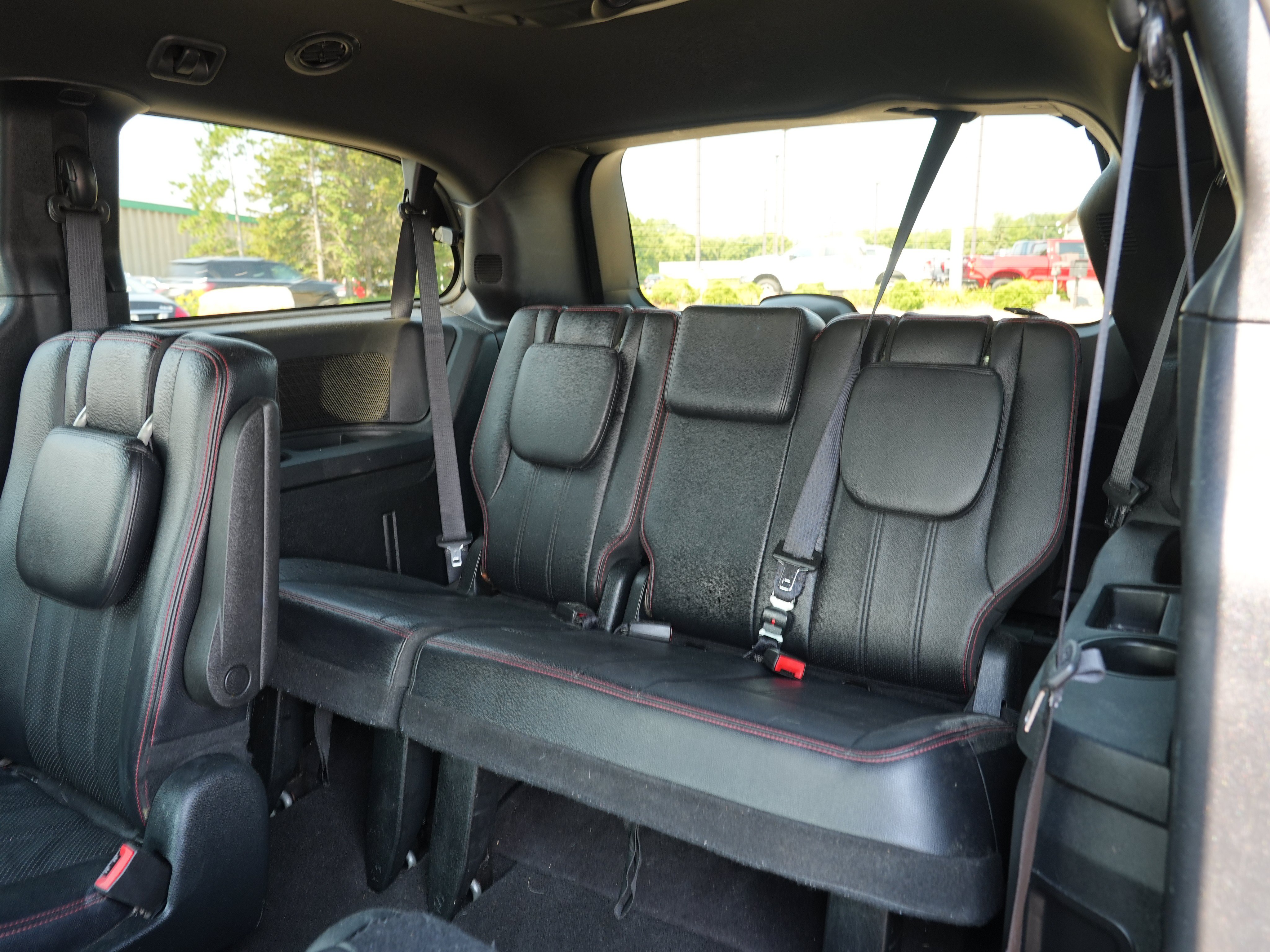 Used 2016 Dodge Grand Caravan R/T FWD image 25