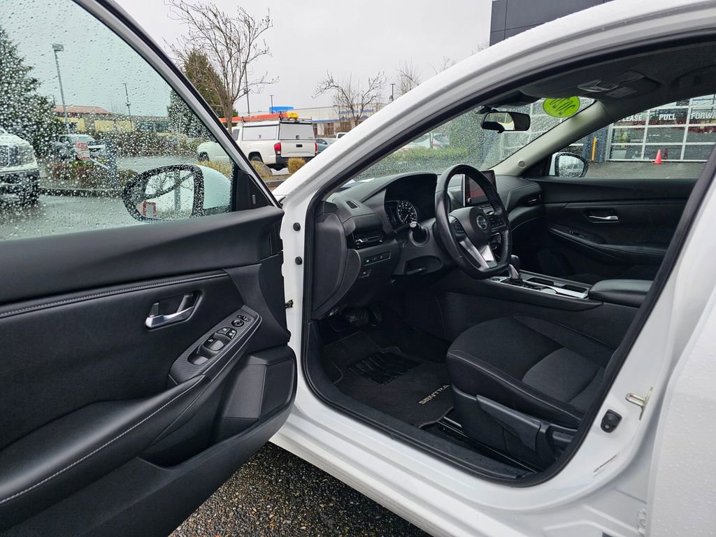 Used 2020 Nissan Sentra SV w/ Trunk Package FWD image 16