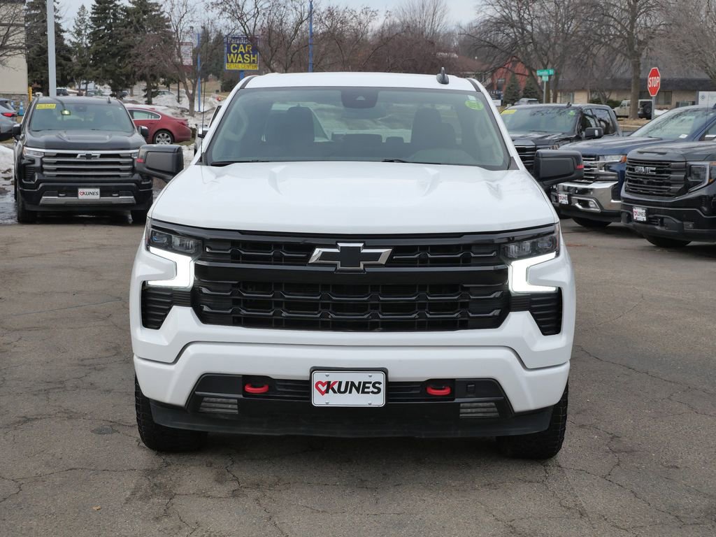 Used 2023 Chevrolet Silverado 1500 RST w/ Redline Edition AWD/4WD image 2