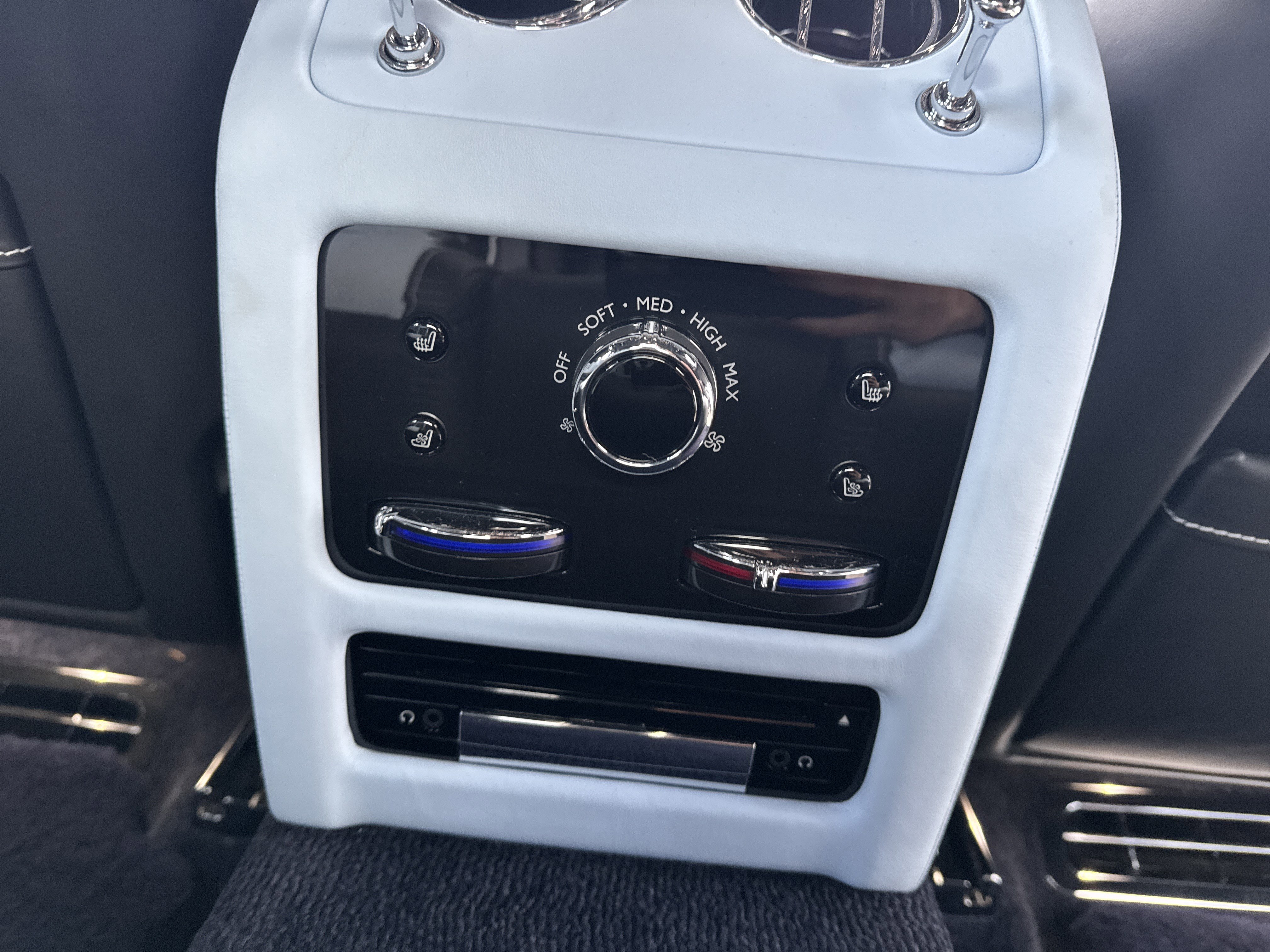 Certified 2021 Rolls-Royce Ghost image 44