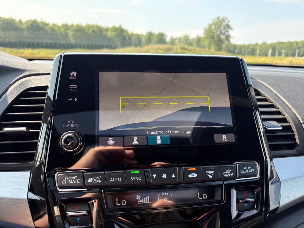 Used 2023 Honda Odyssey Sport image 25