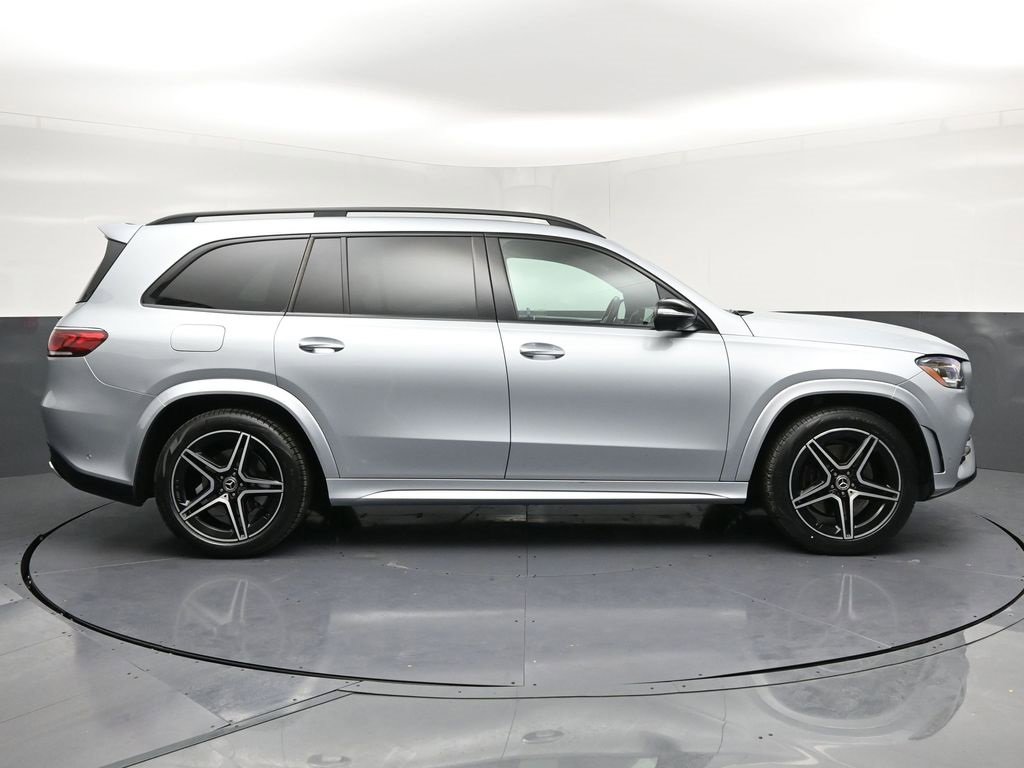 Used 2022 Mercedes-Benz GLS 450 4MATIC image 33