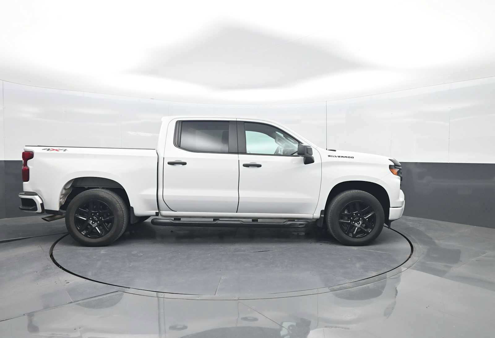 Used 2024 Chevrolet Silverado 1500 Custom w/ LPO, Dark Essentials Package AWD/4WD image 9