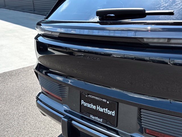 New 2026 Porsche Cayenne Electric AWD/4WD image 42