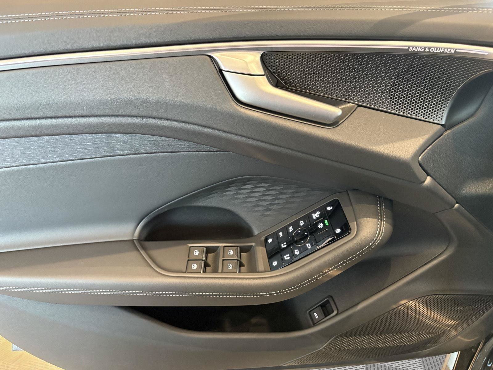 New 2026 Audi A6 Premium Plus AWD/4WD image 12