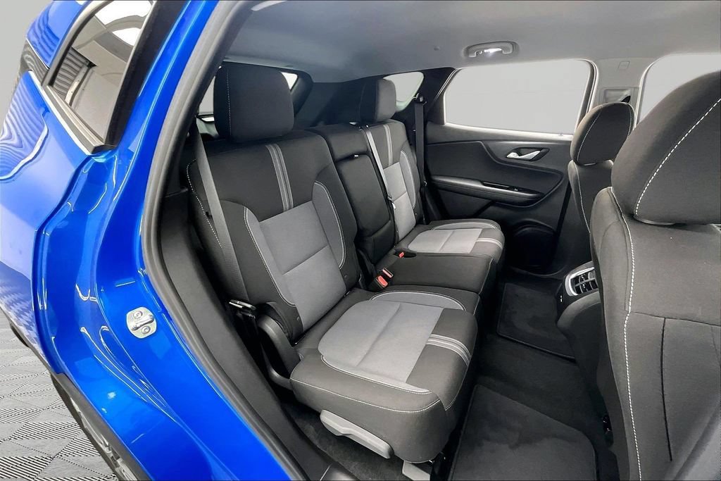 Used 2024 Chevrolet Blazer LT FWD image 27