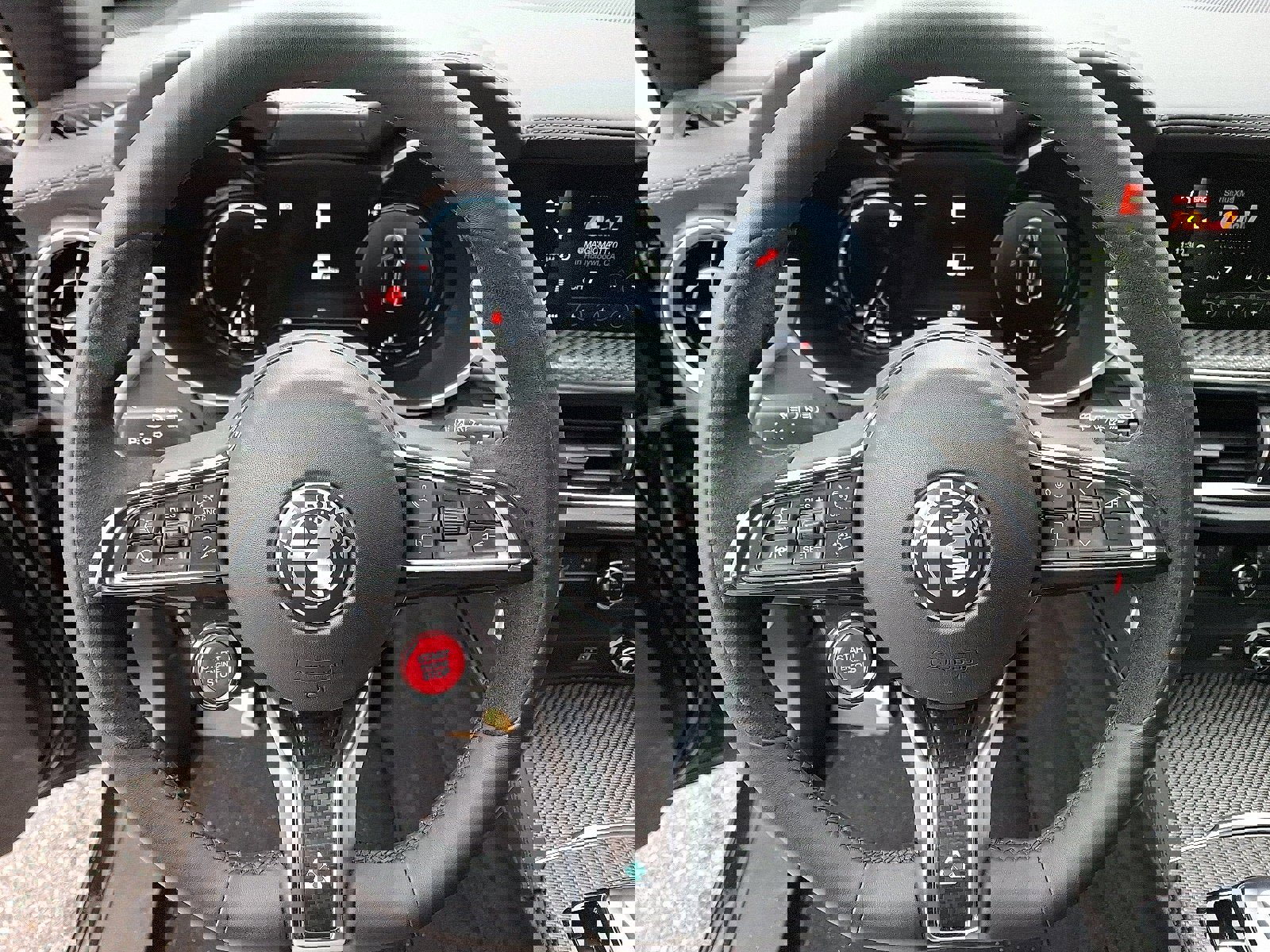 Used 2024 Alfa Romeo Stelvio Quadrifoglio w/ Active Assist Plus Package image 20