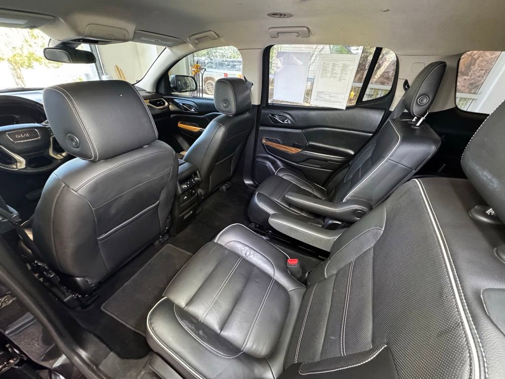 Used 2017 GMC Acadia Denali w/ Technology Package FWD image 40
