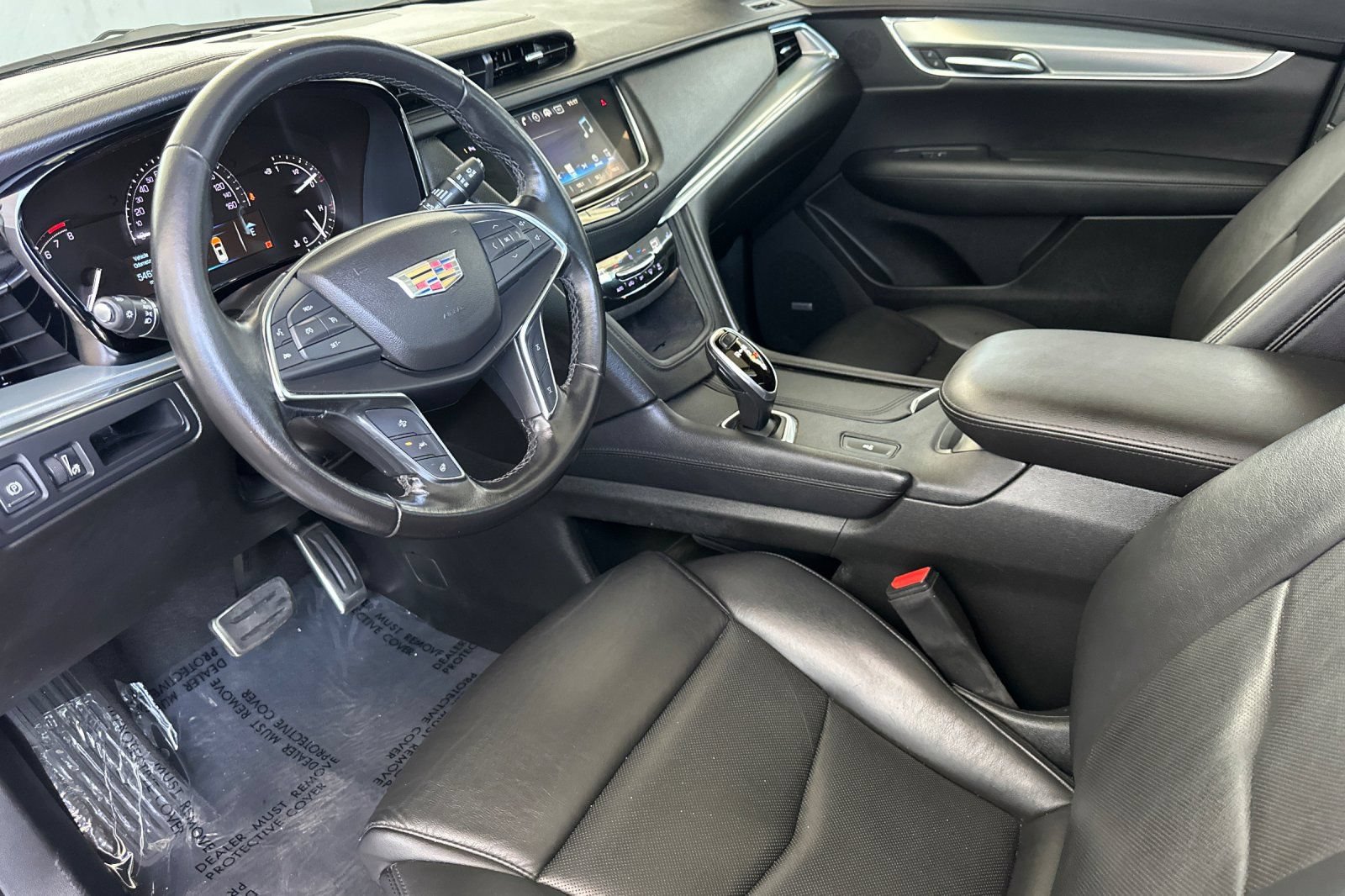 Certified 2019 Cadillac XT5 Luxury w/ Sport Package FWD image 10