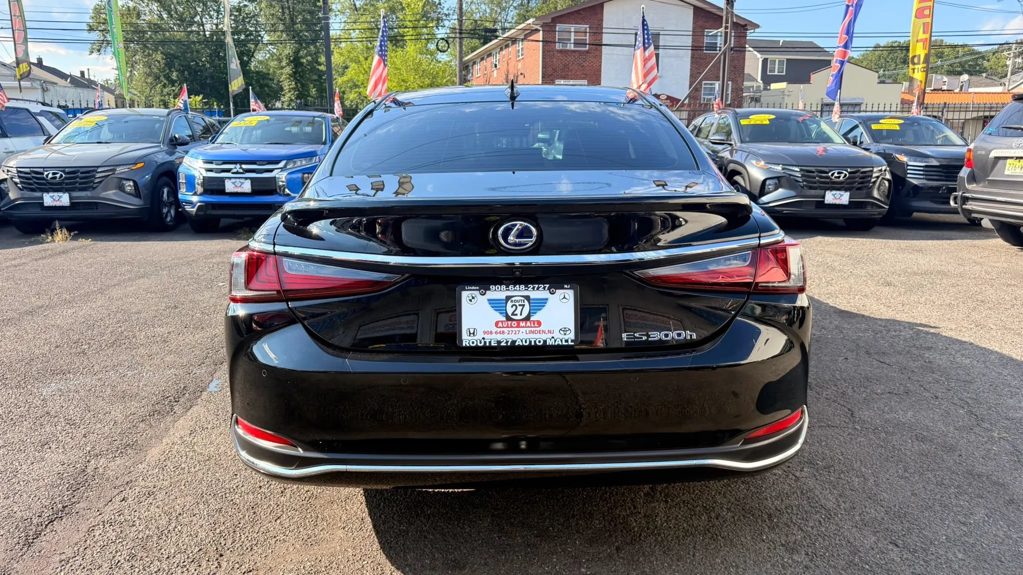 Used 2021 Lexus ES 300h w/ Premium Package FWD image 6