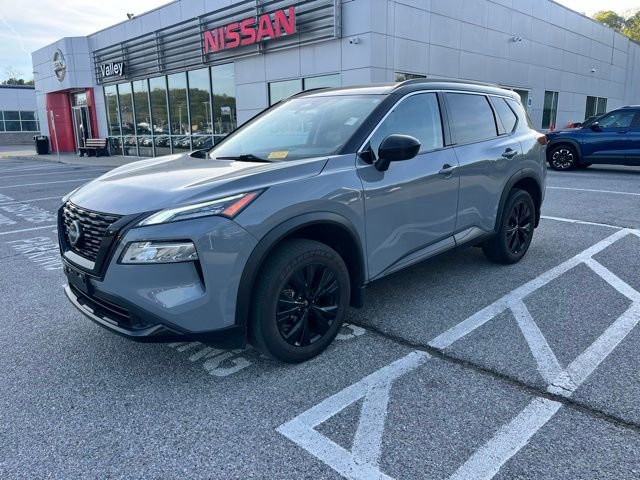 Certified 2023 Nissan Rogue SV w/ SV Premium B Package AWD/4WD image 3