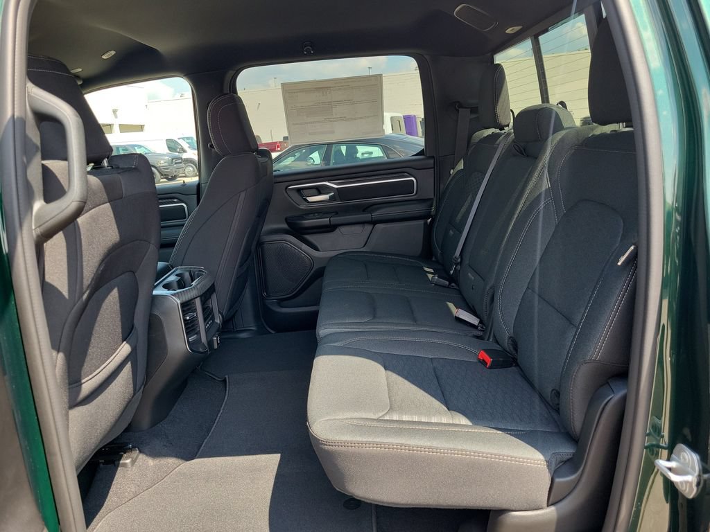 New 2026 RAM 1500 Big Horn AWD/4WD image 9