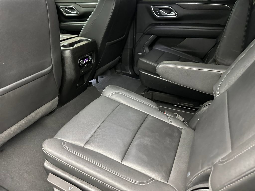 Used 2022 Chevrolet Tahoe LT w/ Luxury Package image 11