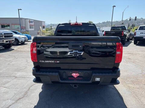 Used 2018 Chevrolet Colorado Z71 w/ LPO, Premium Interior Package AWD/4WD image 6