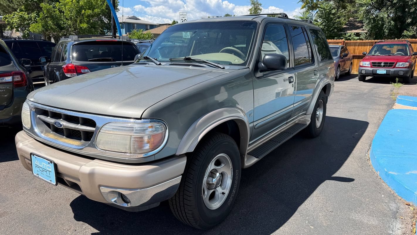 Used 2001 Ford Explorer Eddie Bauer AWD/4WD image 4
