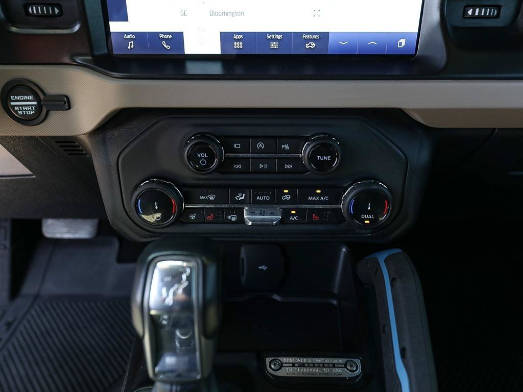 Used 2022 Ford Bronco Wildtrak AWD/4WD image 19