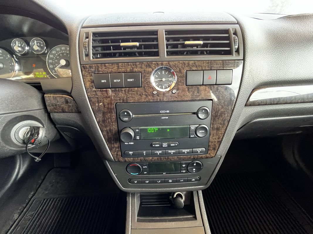 Used 2007 Mercury Milan Premier FWD image 17