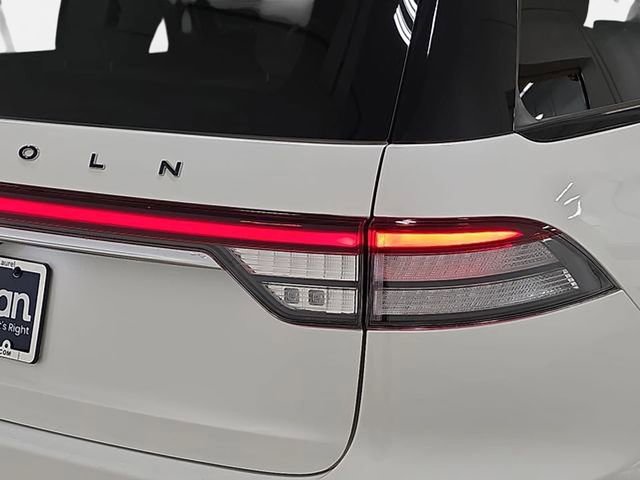 Certified 2023 Lincoln Aviator Black Label AWD/4WD image 31