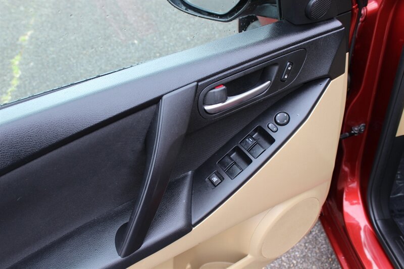 Used 2010 MAZDA MAZDA3 i Touring FWD image 11