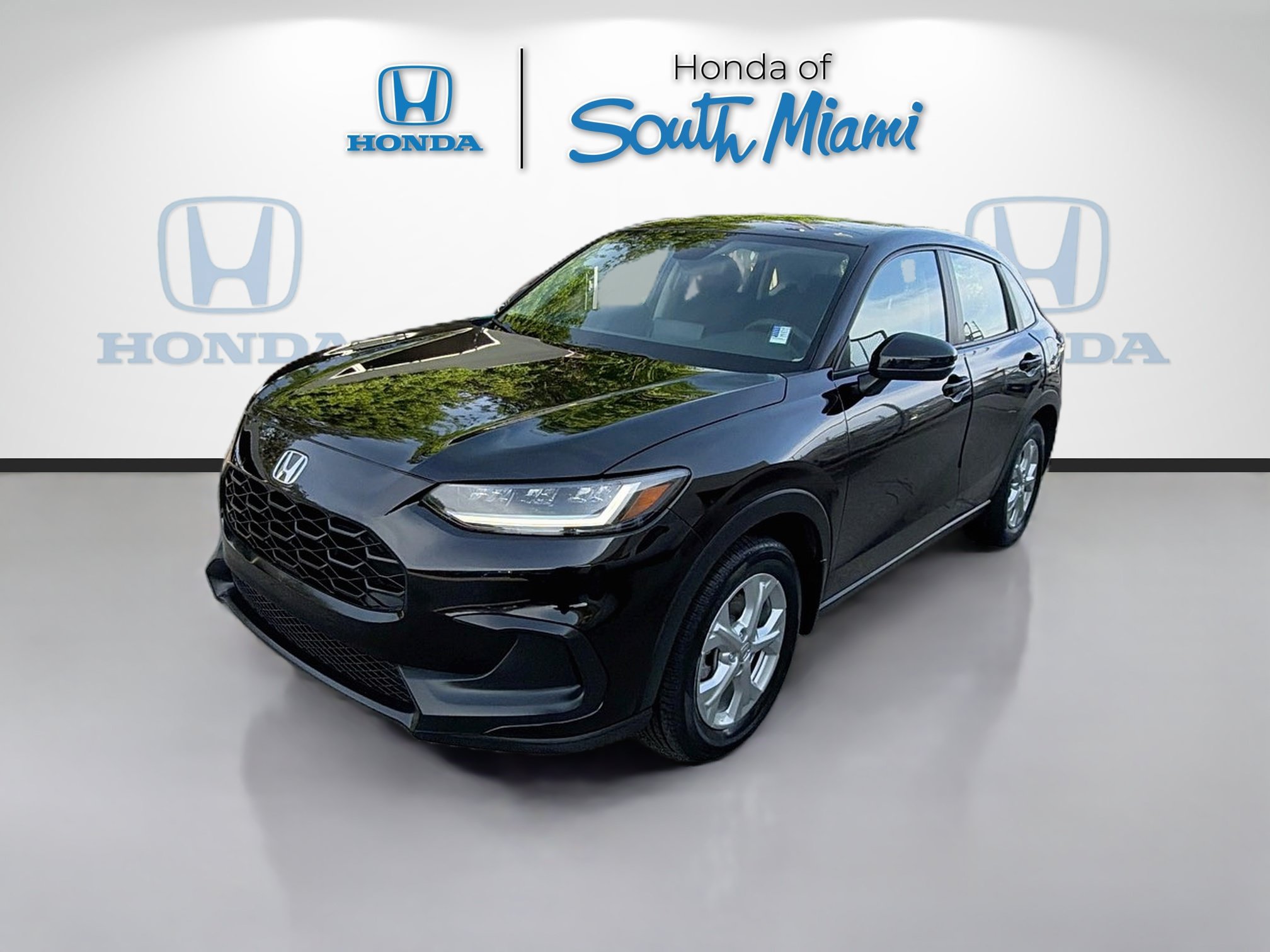 Certified 2023 Honda HR-V LX image 3