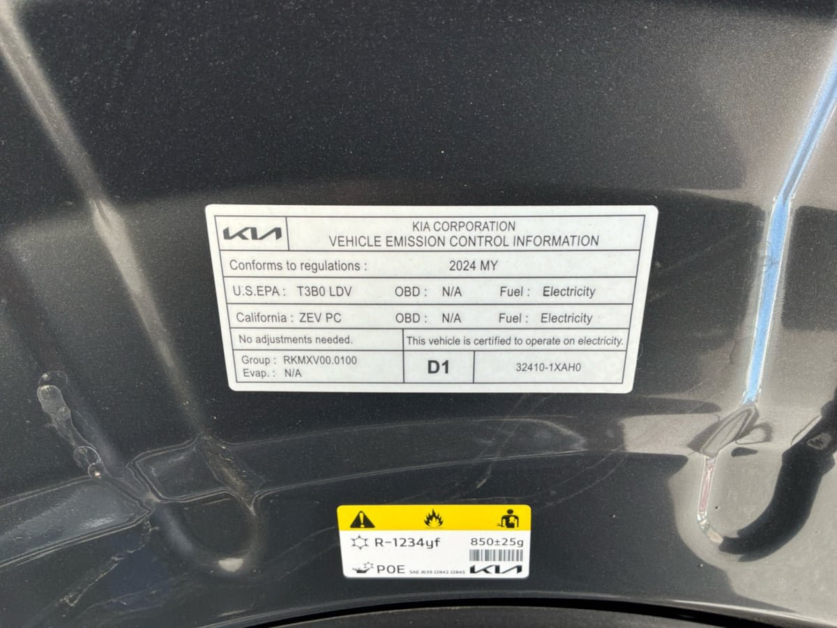 Used 2024 Kia EV6 Wind w/ Wind Technology Package AWD/4WD image 22